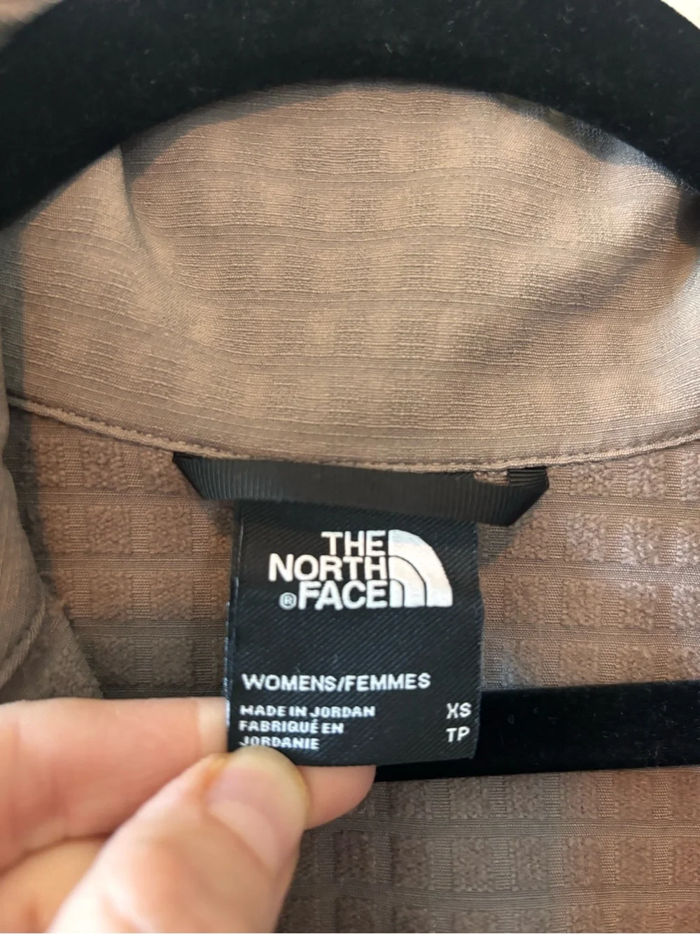 The North Face Tekware Grid Water Repellent Quarter Zip Pull Over - Picture 4 of 5